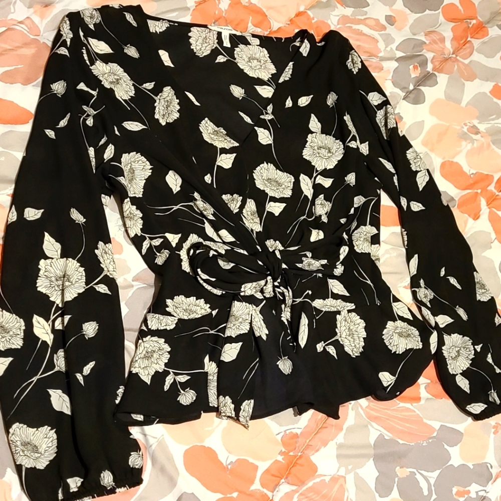 Maurices Flowy V-neck Wrap Blouse Sz L